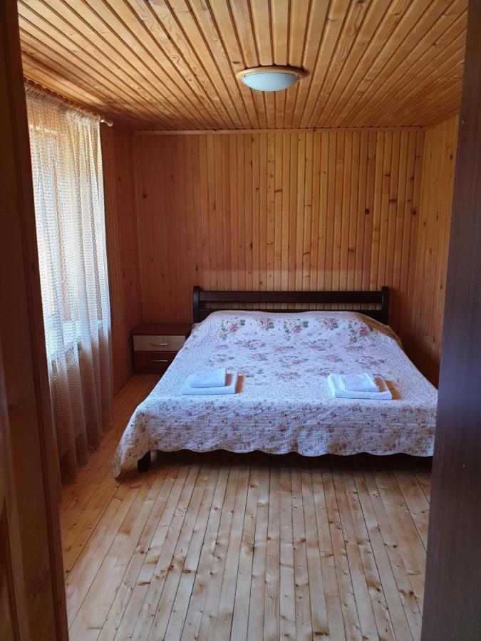 Зачаровані Карпати, Воловець Екстериор снимка